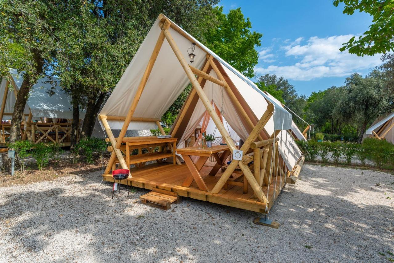 Eco Glamping- Fkk Nudist Camping Solaris Poreč Kültér fotó