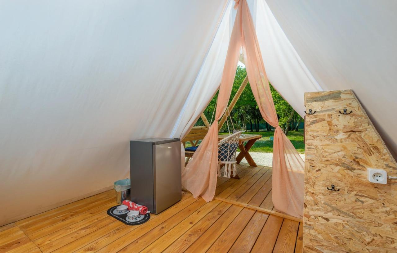 Eco Glamping- Fkk Nudist Camping Solaris Poreč Kültér fotó