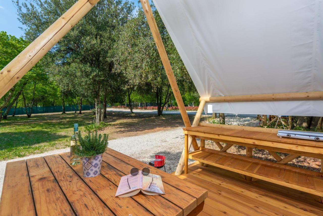 Eco Glamping- Fkk Nudist Camping Solaris Poreč Kültér fotó